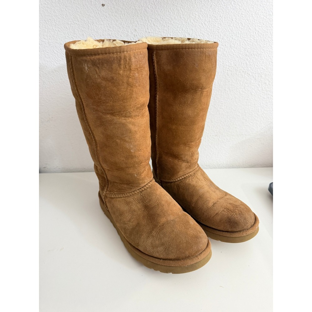 UGG Australia Classic Tall II Chestnut Brown Suede Sheepskin Boots 5815 Size 9